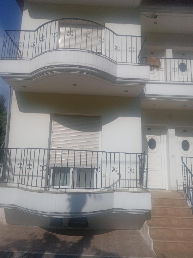 King Studios Koinira Dış mekan fotoğraf